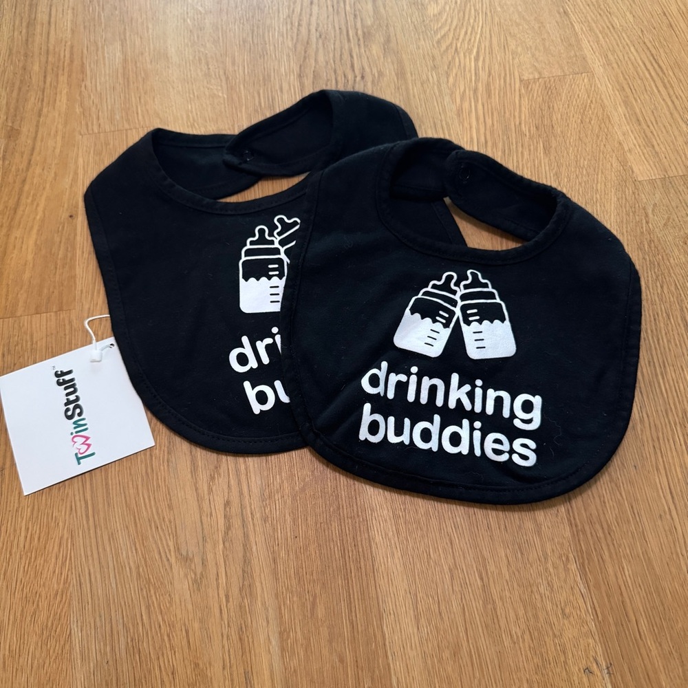 Twin Stuff Black Printed 100% Cotton Drinking Buddies Bibs NEW
